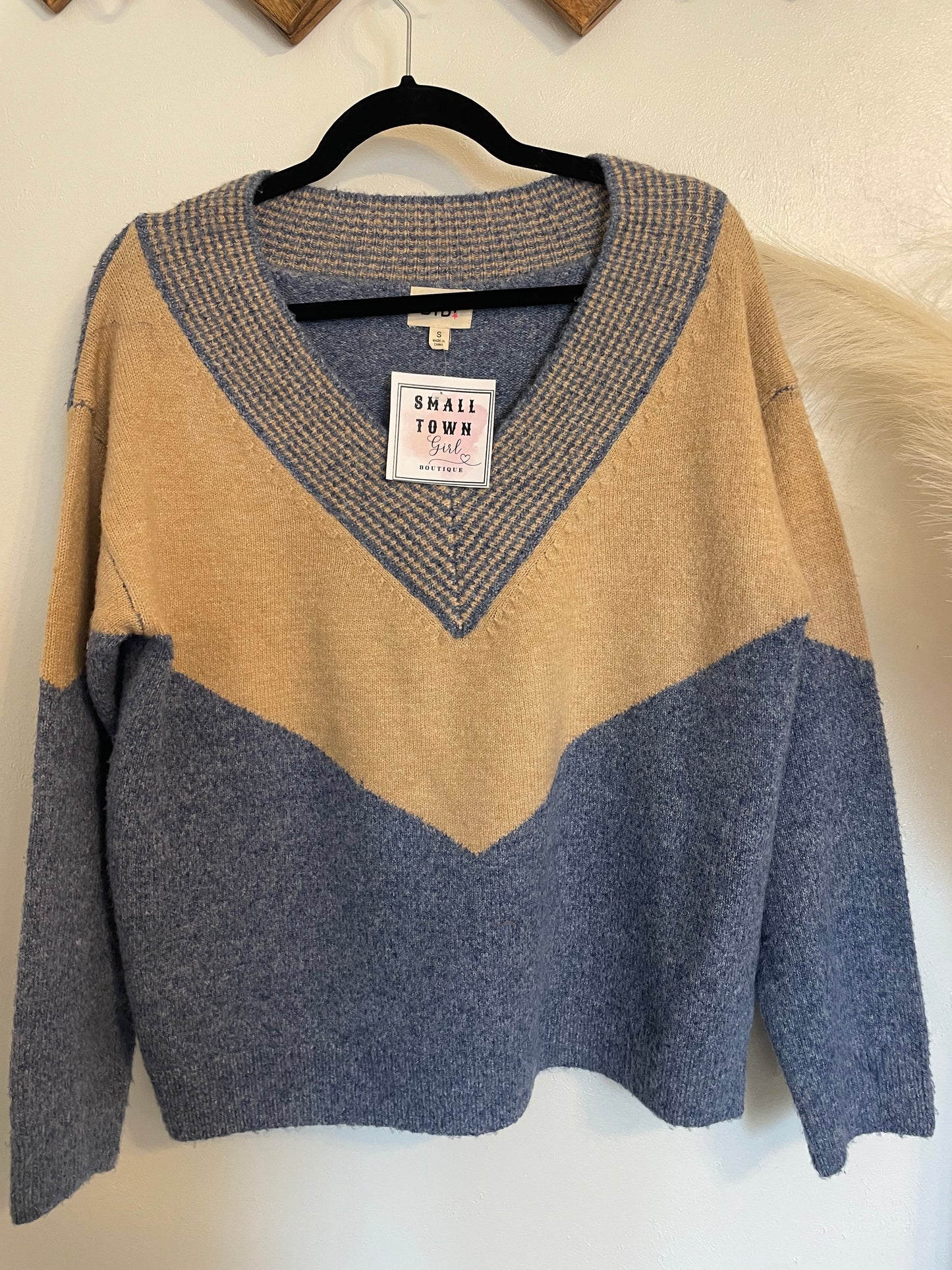 SALE | Blue & Beige Sweater | SMALL