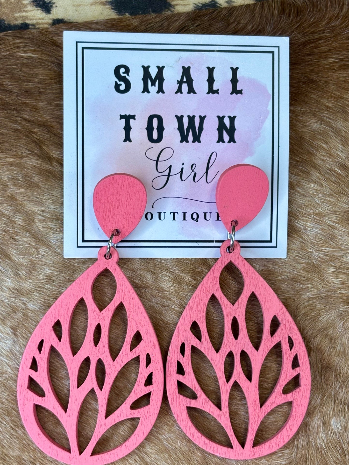 Wooden Teardrop Earrings — Light Pink